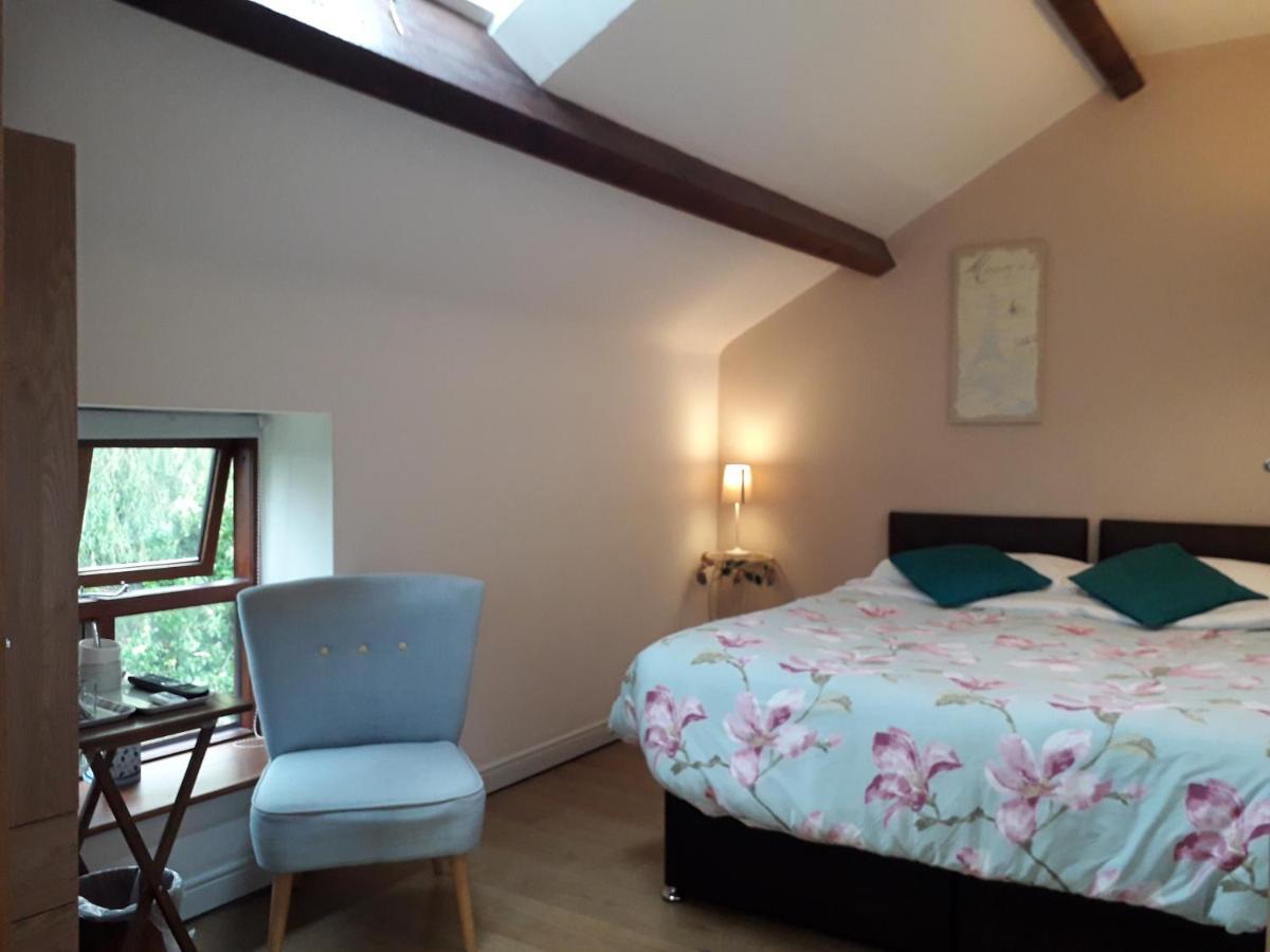 Brook Barn B&B Hale  Esterno foto