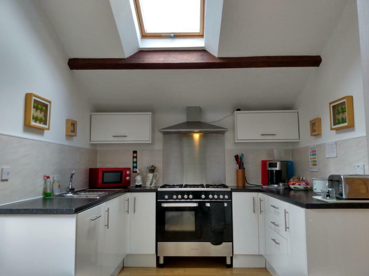 Brook Barn B&B Hale  Esterno foto